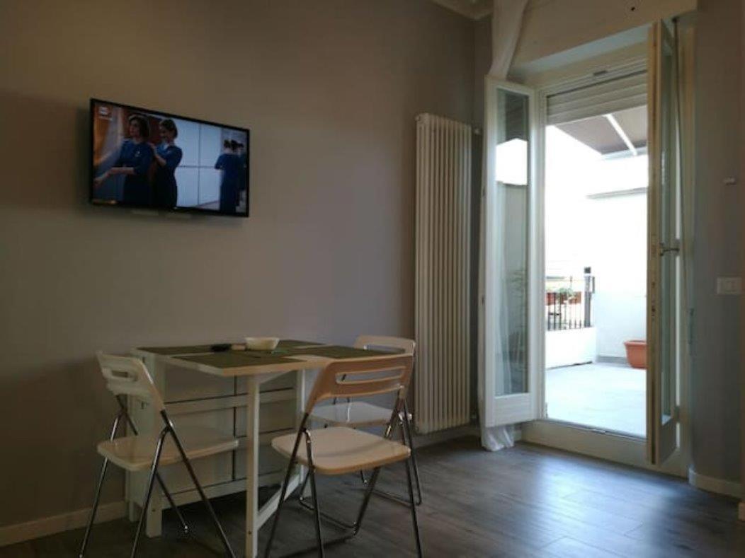 Apartamento Con Grande Terrazzo In Via Lomellina - Lome 527 Milán
